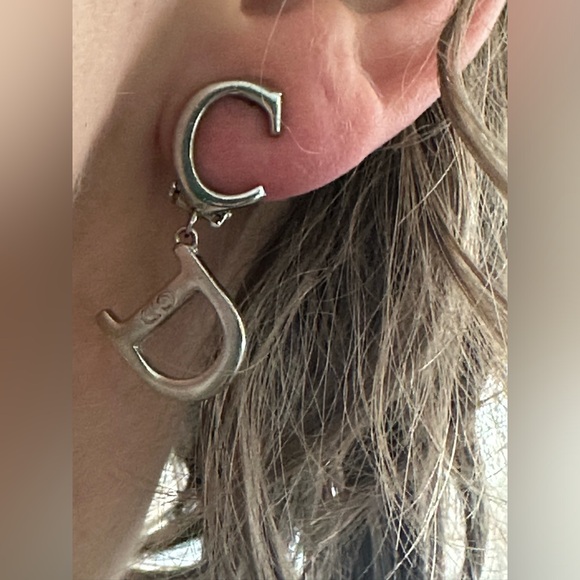 Christian Dior Clip On Earrings - Picture 9 of 11